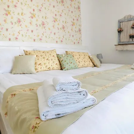 Bed & Breakfast Bella