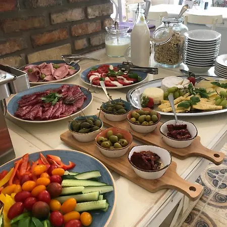 Bella Bed and breakfast 4*