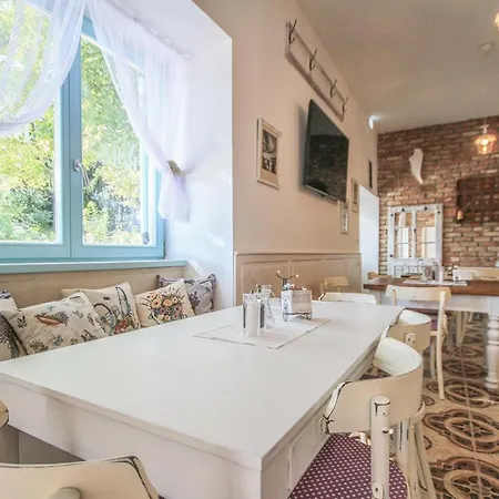 Bella Bed and Breakfast 4*