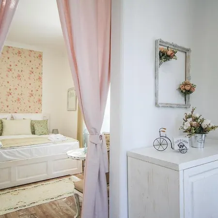 住宿加早餐酒店 Bella 4*