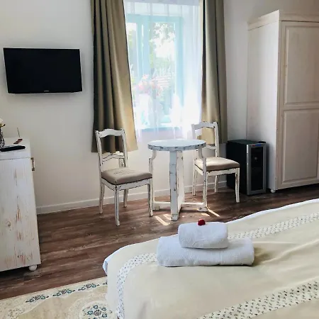 Bed & Breakfast Bella 4*