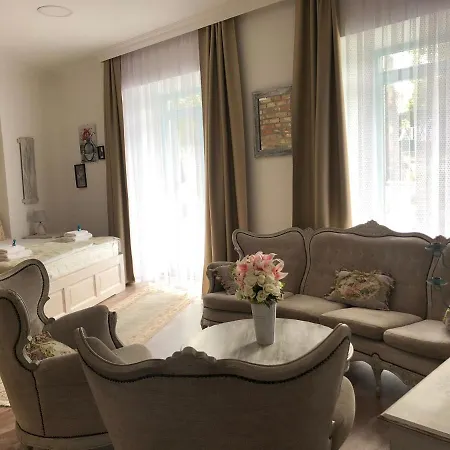 Bella 住宿加早餐酒店