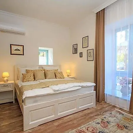 Bed & Breakfast Bella