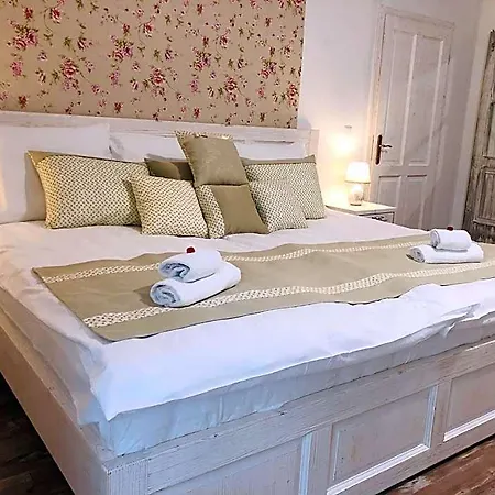Bed and Breakfast Bella 4*