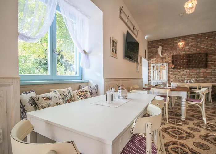 Bella Bed & Breakfast 3*