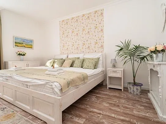 Bella 3* Badacsonytomaj